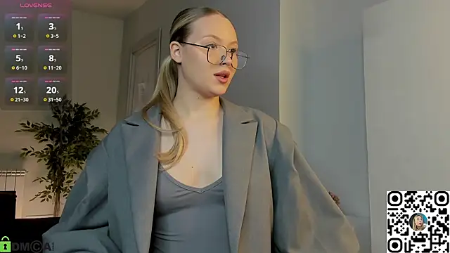 Snapshot of Margo-pvt chatting on 30, 11, 2025 Margo-pvt online show from 30, 11, 2025