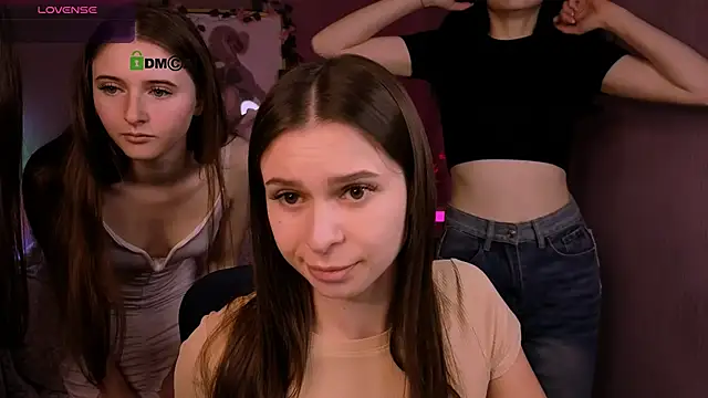 Snapshot of nekky_mouse chatting on 13, 10, 2025 nekky mouse online show from 13, 10, 2025