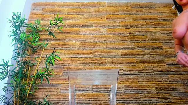 Snapshot of Cupcake_Izzy chatting on 14, 4, 2026 Cupcake Izzy online show from 14, 4, 2026