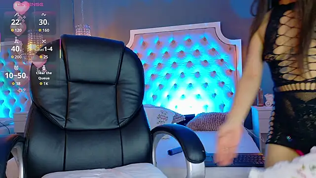 Snapshot of TifannyWolf_ chatting on 23, 9, 2025 TifannyWolf online show from 23, 9, 2025