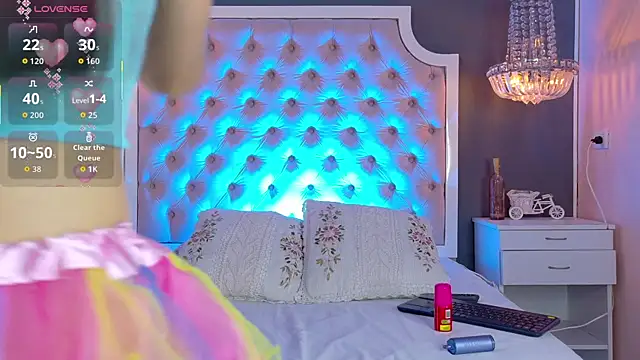 Snapshot of TifannyWolf_ chatting on 24, 9, 2025 TifannyWolf online show from 24, 9, 2025