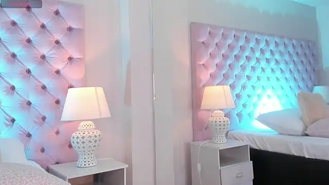 Snapshot of TifannyWolf_ chatting on 27, 10, 2025 TifannyWolf online show from 27, 10, 2025