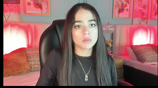 Snapshot of TifannyWolf_ chatting on 15, 11, 2025 TifannyWolf online show from 15, 11, 2025