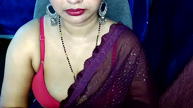 Snapshot of QUEEN_SAKHI- chatting on 10, 5, 2026 QUEEN SAKHI- online show from 10, 5, 2026