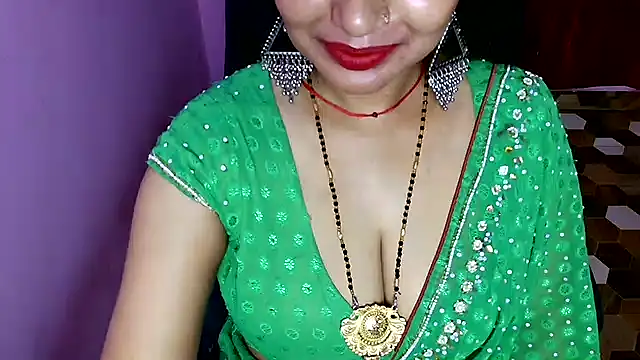 Snapshot of QUEEN_SAKHI- chatting on 28, 5, 2026 QUEEN SAKHI- online show from 28, 5, 2026