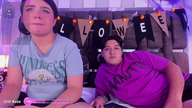 Snapshot of EmilyANDrew_ chatting on 24, 10, 2025 EmilyANDrew online show from 24, 10, 2025