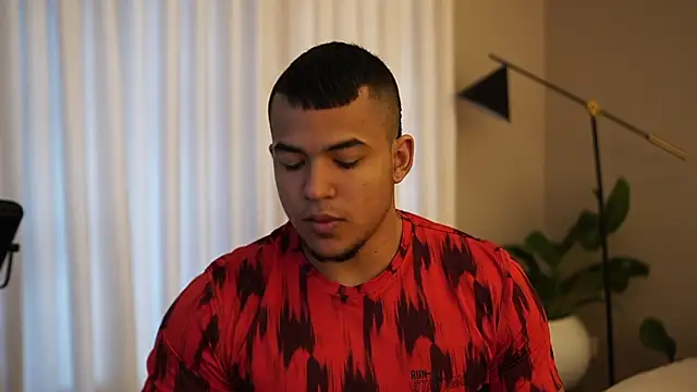 Thiago Valente online show from 30, 9, 2025