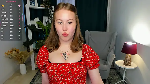 Snapshot of LanaRoselle chatting on 25, 4, 2026 LanaRoselle online show from 25, 4, 2026