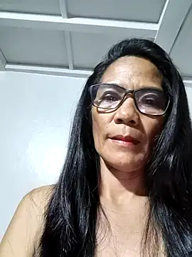 Snapshot of ImYourWoman_55 chatting on 10, 4, 2026 ImYourWoman 55 online show from 10, 4, 2026