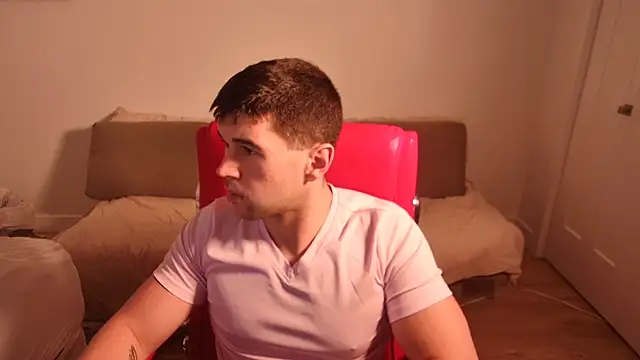 Snapshot of Sand0w chatting on 20, 10, 2025 Sand0w online show from 20, 10, 2025