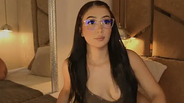 Snapshot of scarlethlux chatting on 18, 6, 2026 scarlethlux online show from 18, 6, 2026
