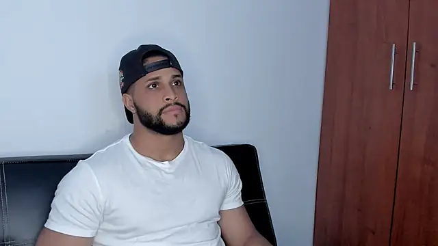 Pier Simons online show from 25, 10, 2025