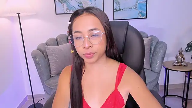 Snapshot of July_Adams chatting on 1, 12, 2025 July Adams online show from 1, 12, 2025