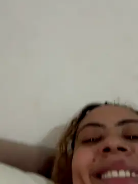 Snapshot of Chloe_Leaozinho chatting on 17, 10, 2025 Chloe Leaozinho online show from 17, 10, 2025