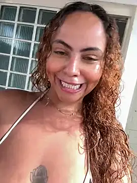 Chloe Leaozinho online show from 2, 11, 2025