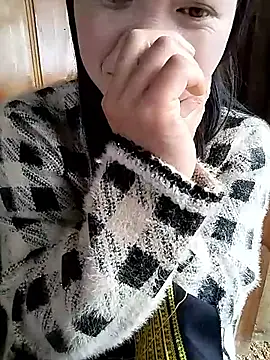 Snapshot of Tiyir597 chatting on 10, 11, 2025 Tiyir597 online show from 10, 11, 2025