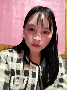 Snapshot of Tiyir597 chatting on 14, 11, 2025 Tiyir597 online show from 14, 11, 2025