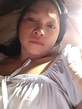 Snapshot of Tiyir597 chatting on 23, 11, 2025 Tiyir597 online show from 23, 11, 2025