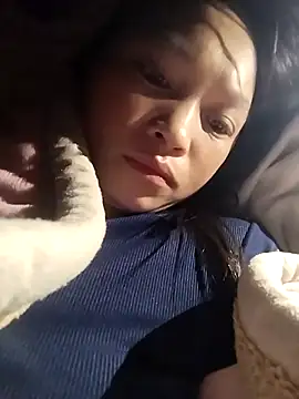 Snapshot of Tiyir597 chatting on 28, 11, 2025 Tiyir597 online show from 28, 11, 2025