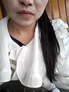 Snapshot of Tiyir597 chatting on 20, 4, 2026 Tiyir597 online show from 20, 4, 2026