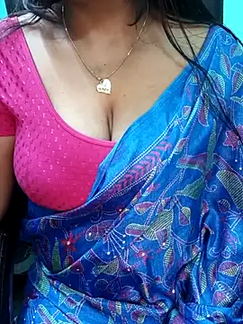 Snapshot of Bhanu-Sharma chatting on 17, 12, 2025 Bhanu-Sharma online show from 17, 12, 2025