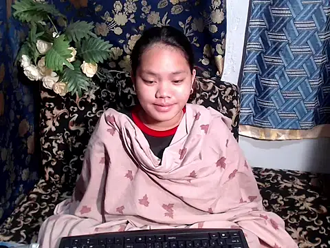 Snapshot of prettykrysgirl chatting on 31, 3, 2026 prettykrysgirl online show from 31, 3, 2026
