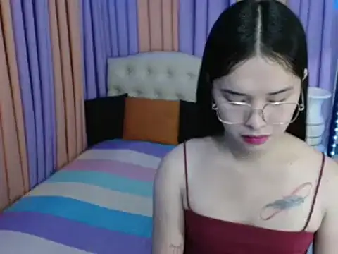 Snapshot of SeductiveAppleTS chatting on 2, 12, 2025 SeductiveAppleTS online show from 2, 12, 2025