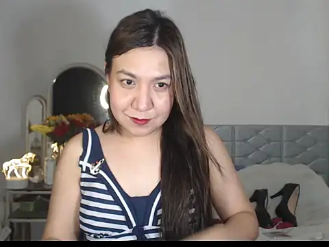 stellahugeX online show from 7, 11, 2025