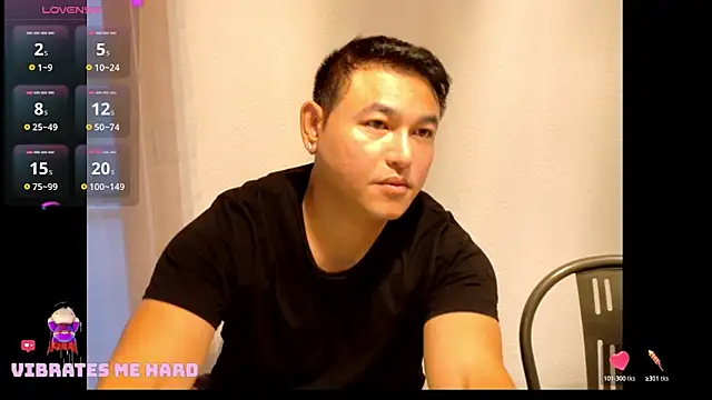 Snapshot of AsianBoy_WhiteDaddy chatting on 26, 9, 2025 AsianBoy WhiteDaddy online show from 26, 9, 2025