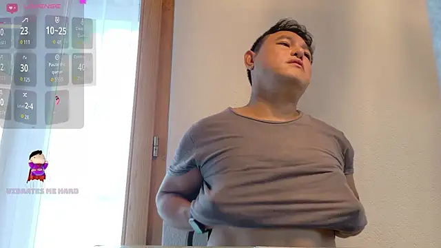 Snapshot of AsianBoy_WhiteDaddy chatting on 28, 9, 2025 AsianBoy WhiteDaddy online show from 28, 9, 2025