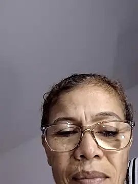 Snapshot of Merybeks chatting on 26, 10, 2025 Merybeks online show from 26, 10, 2025