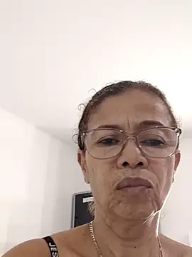 Snapshot of Merybeks chatting on 27, 10, 2025 Merybeks online show from 27, 10, 2025