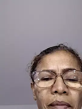 Snapshot of Merybeks chatting on 16, 11, 2025 Merybeks online show from 16, 11, 2025