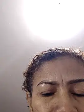 Snapshot of Merybeks chatting on 17, 11, 2025 Merybeks online show from 17, 11, 2025