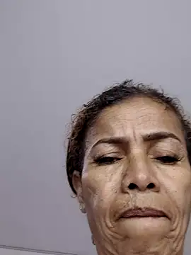 Snapshot of Merybeks chatting on 5, 12, 2025 Merybeks online show from 5, 12, 2025