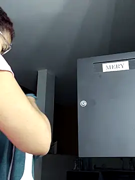 Snapshot of Merybeks chatting on 30, 4, 2026 Merybeks online show from 30, 4, 2026