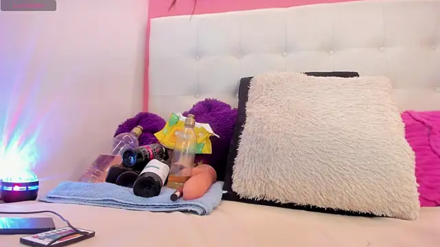 Snapshot of Willow_Wright chatting on 30, 9, 2025 Willow Wright online show from 30, 9, 2025