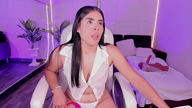 LovelyEyesx online show from 25, 11, 2025