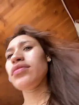 juliana-mancini online show from 1, 11, 2025