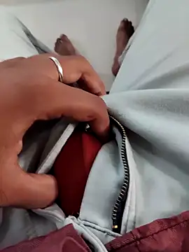 Snapshot of ddllrr224 chatting on 28, 11, 2025 ddllrr224 online show from 28, 11, 2025