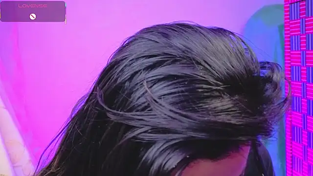 Miranda sexlove  online show from 12, 2, 2026