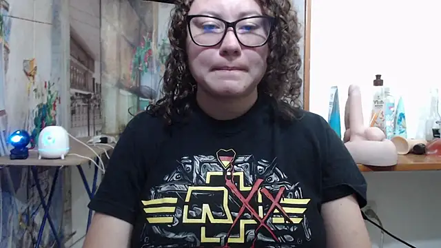 Snapshot of greeneyes_nurse chatting on 8, 4, 2026 greeneyes nurse online show from 8, 4, 2026