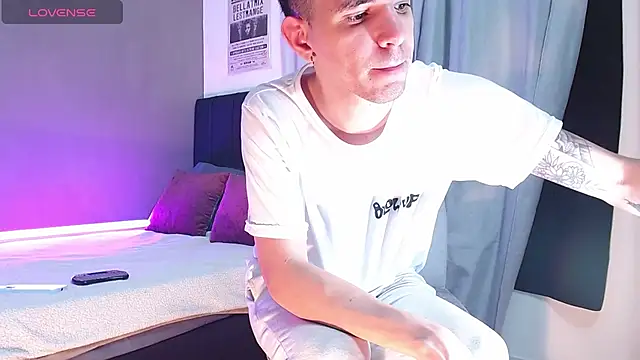 Matteo12  online show from 10, 11, 2025