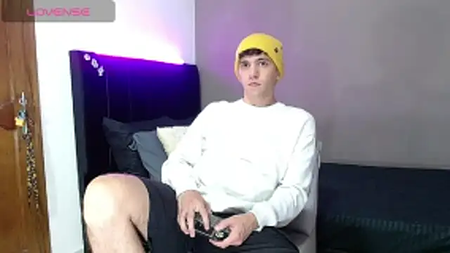 Matteo12  online show from 7, 3, 2026