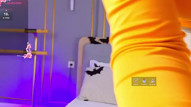 LanaElise online show from 24, 10, 2025