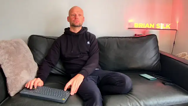 Snapshot of BRIANSILK77 chatting on 14, 5, 2026 BRIANSILK77 online show from 14, 5, 2026
