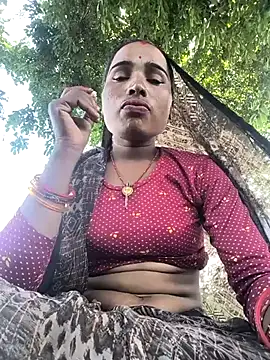 Snapshot of Hot_raaani chatting on 9, 9, 2025 Hot raaani online show from 9, 9, 2025