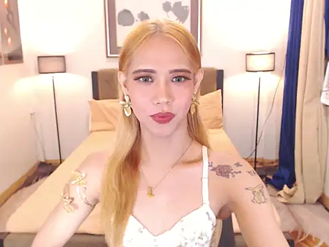 Snapshot of PreciousAmore chatting on 23, 4, 2026 PreciousAmore online show from 23, 4, 2026