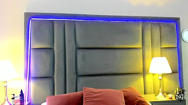 Snapshot of GabyMoreau chatting on 3, 5, 2026 GabyMoreau online show from 3, 5, 2026
