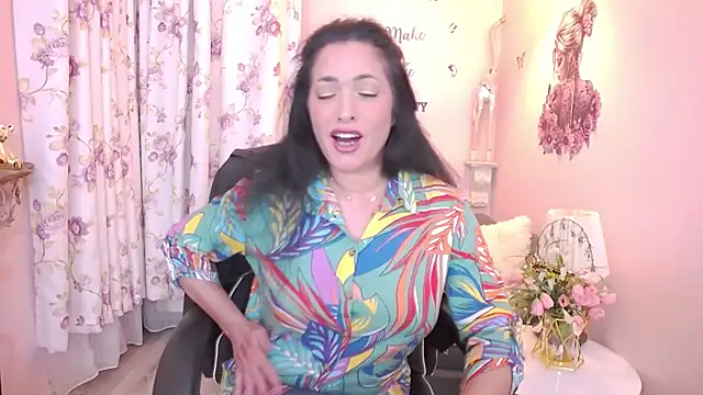 Snapshot of MyLovOne chatting on 19, 4, 2026 MyLovOne online show from 19, 4, 2026